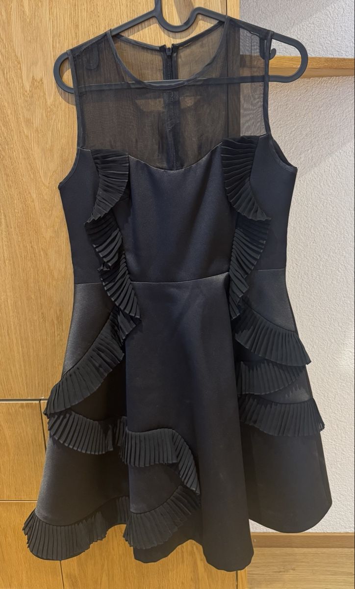 Sandro Vestiti: Sandro Black Dress – Usato da Dinhard venduto da emi_6jdk