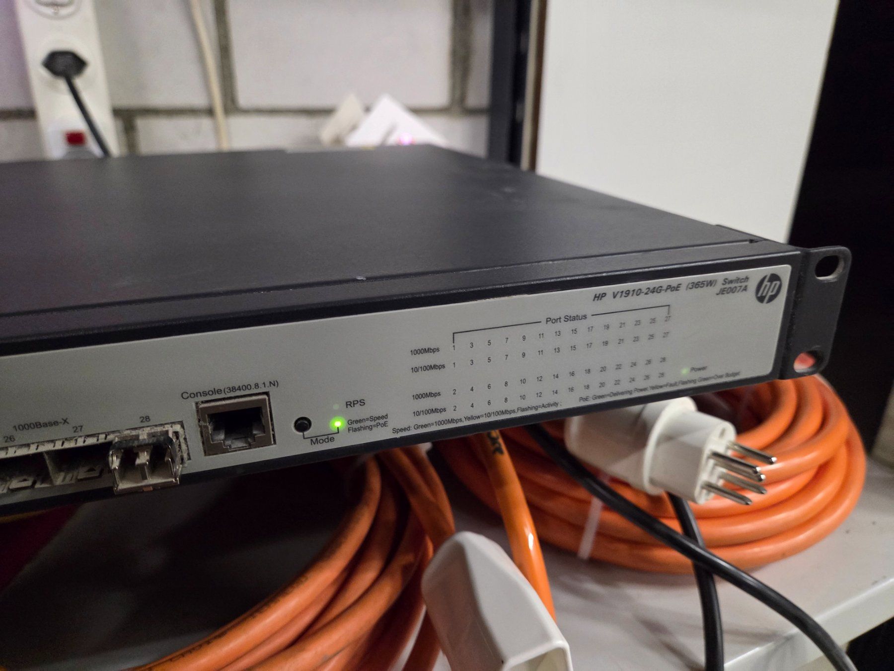 Hewlett Packard Hub & Switch: Ethernet Switch HP 1920G 24G POE JE007A Hewlett Packard 19'' – Usato da Zürich venduto da eymen20 2