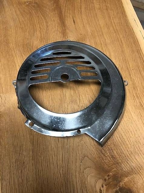 Tutti pezzi di ricambio per scooter: Vespa 50 Lüfterabdeckung chrom – Nuovo e nell'imballaggio originale da Halten venduto da Boxmodem