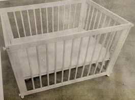 Neues Massivholz Babybett, weiss