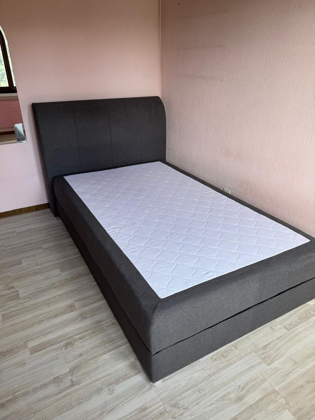 Letti: Boxspringbett 120x200 cm inkl. Kopfteil – Usato da Niederwil SG venduto da Nor.bert