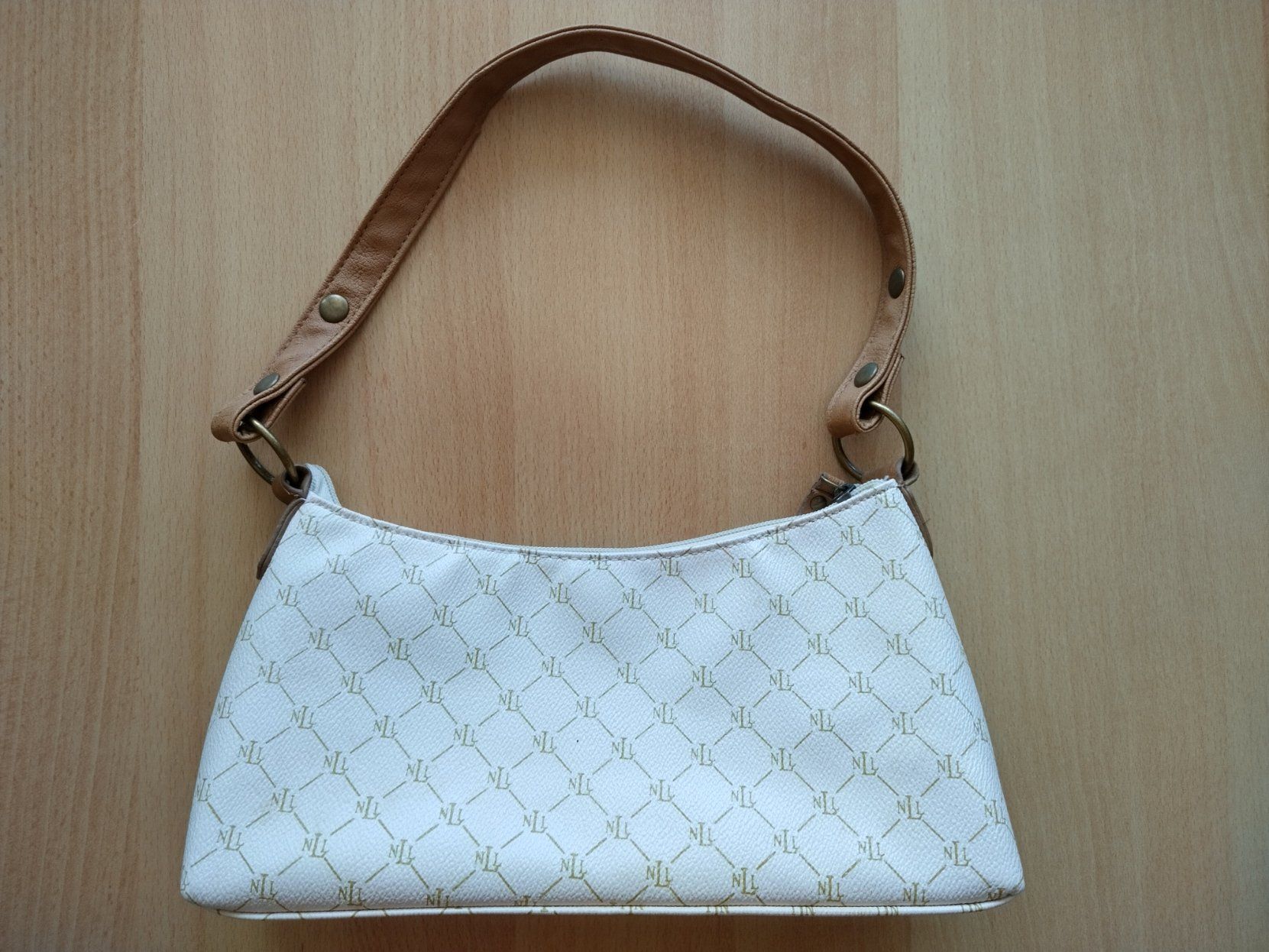Taschen für Damen: Elegante CK COMACKOLLS Schultertasche / Handtasche – Gebraucht aus Jona von Argus36 2