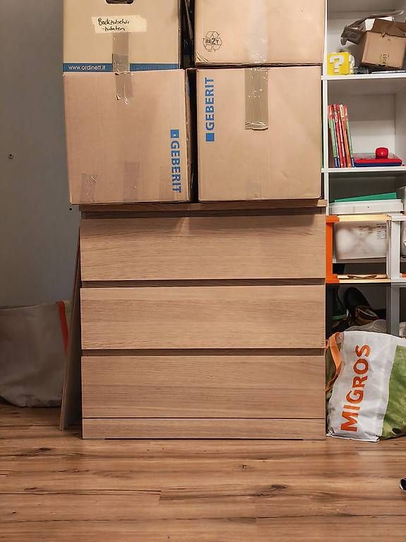 Kommoden: Ikea Malm Kommode – Gebraucht aus Galgenen von tebon77