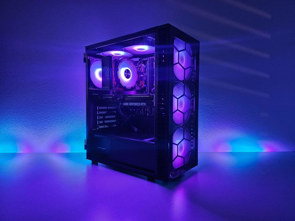 Gaming PC Photon Core Ultra 5.2GHz + 5070 Ti | 6000MHz DDR5 (Neu und ...