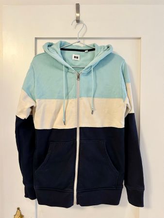 UNIQLO / Kapuze Jacke (Gr. S)