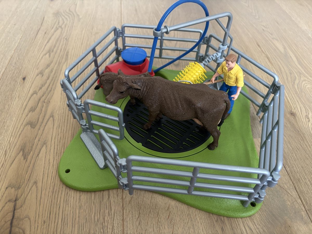 Schleich Jouets: Schleich Kuh Waschstation – D'occasion à Riedholz par Elch121 2