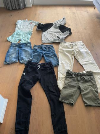 Jungenkleiderset 164 8- teilig. Diverse Marken wie: Tommy