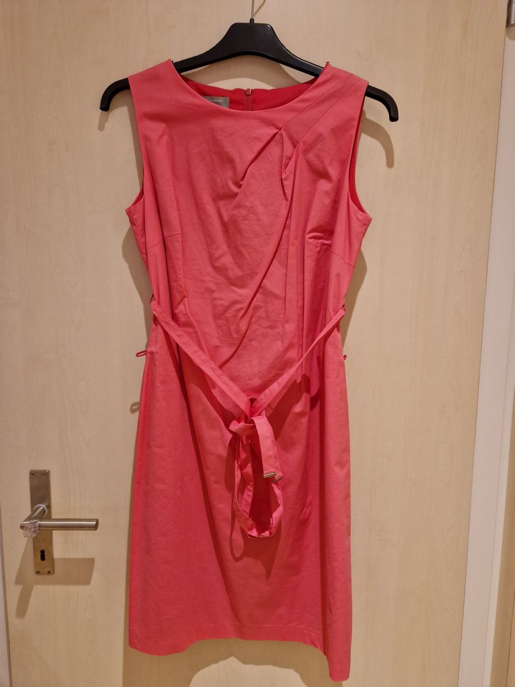 Kleider: Abendkleid rosa / schickes Kleid pink 40 – Gebraucht aus Giswil von movo08
