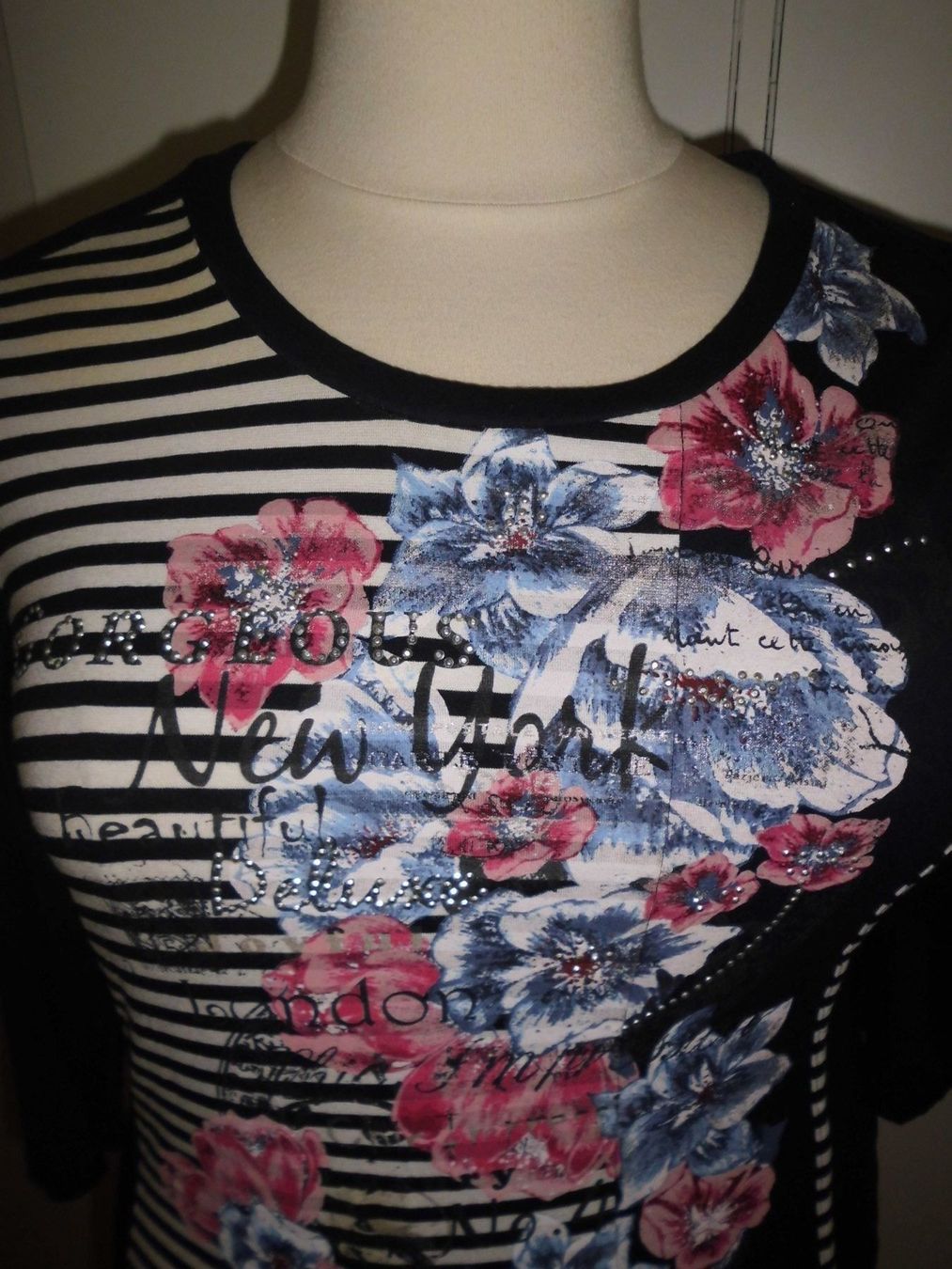 T-Shirts: T-shirt bleu marine T. M – Gebraucht aus Marin-Epagnier von Madja 1