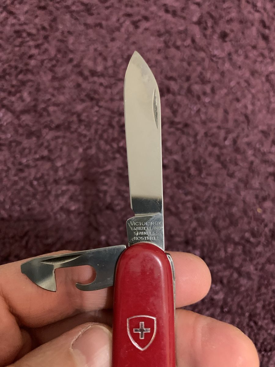Victorinox Taschenmesser: Victorinox Offiziersmesser Rot – Gebraucht aus Lyss von nekoreh 3