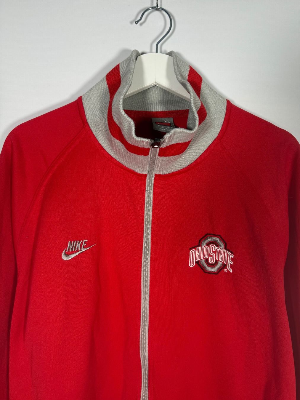 Nike Maglioni & Felpe: Nike Vintage Trainingsjacke XL – Usato da Mühledorf BE venduto da ericgrunder_12 1
