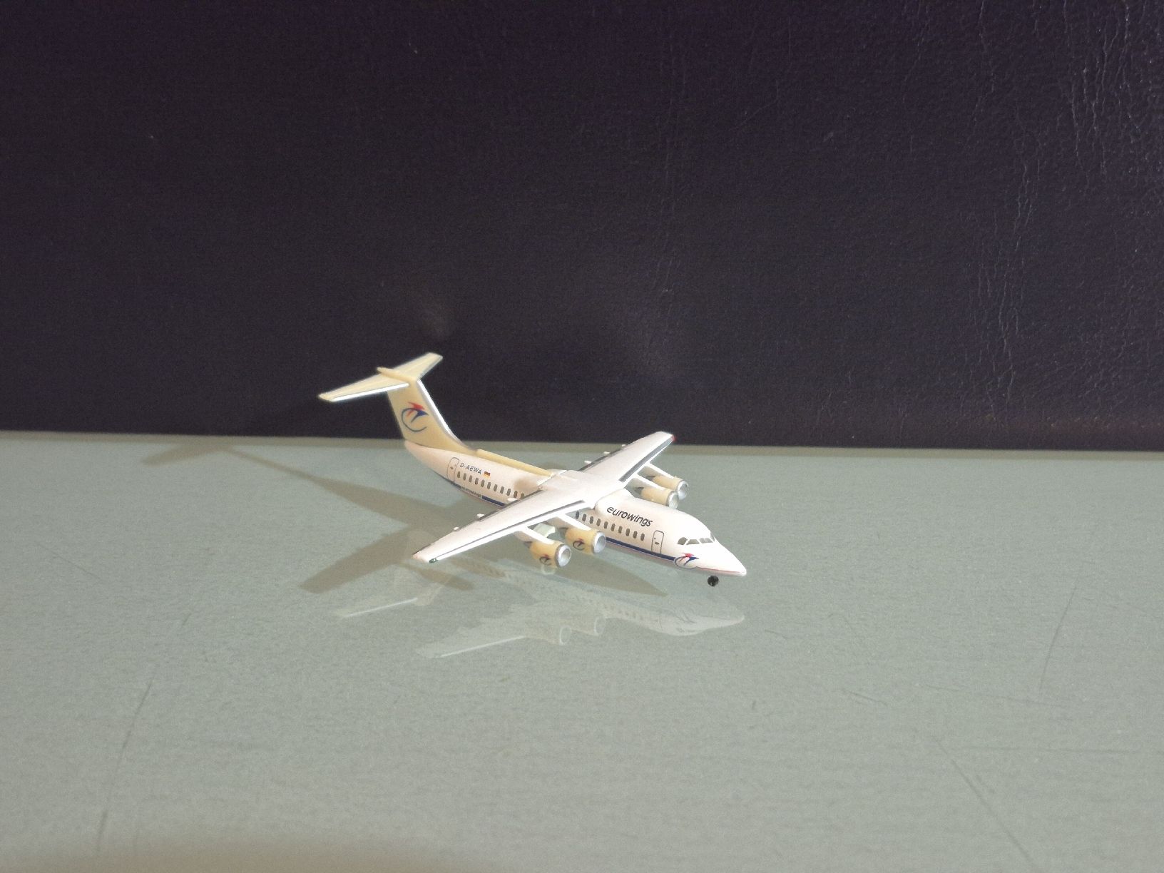 Herpa Kit di modellismo & Modellini statici: Herpa Eurowings 1:500 – Usato da Uetendorf venduto da myhome12 2