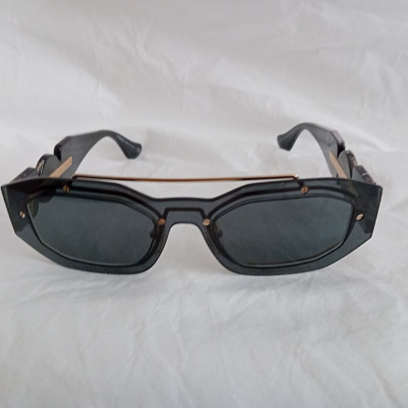 Versace Brillen & Gläser: Versace Damen Sonnenbrille  – Gebraucht aus Oberhasli von sta_76xr 3