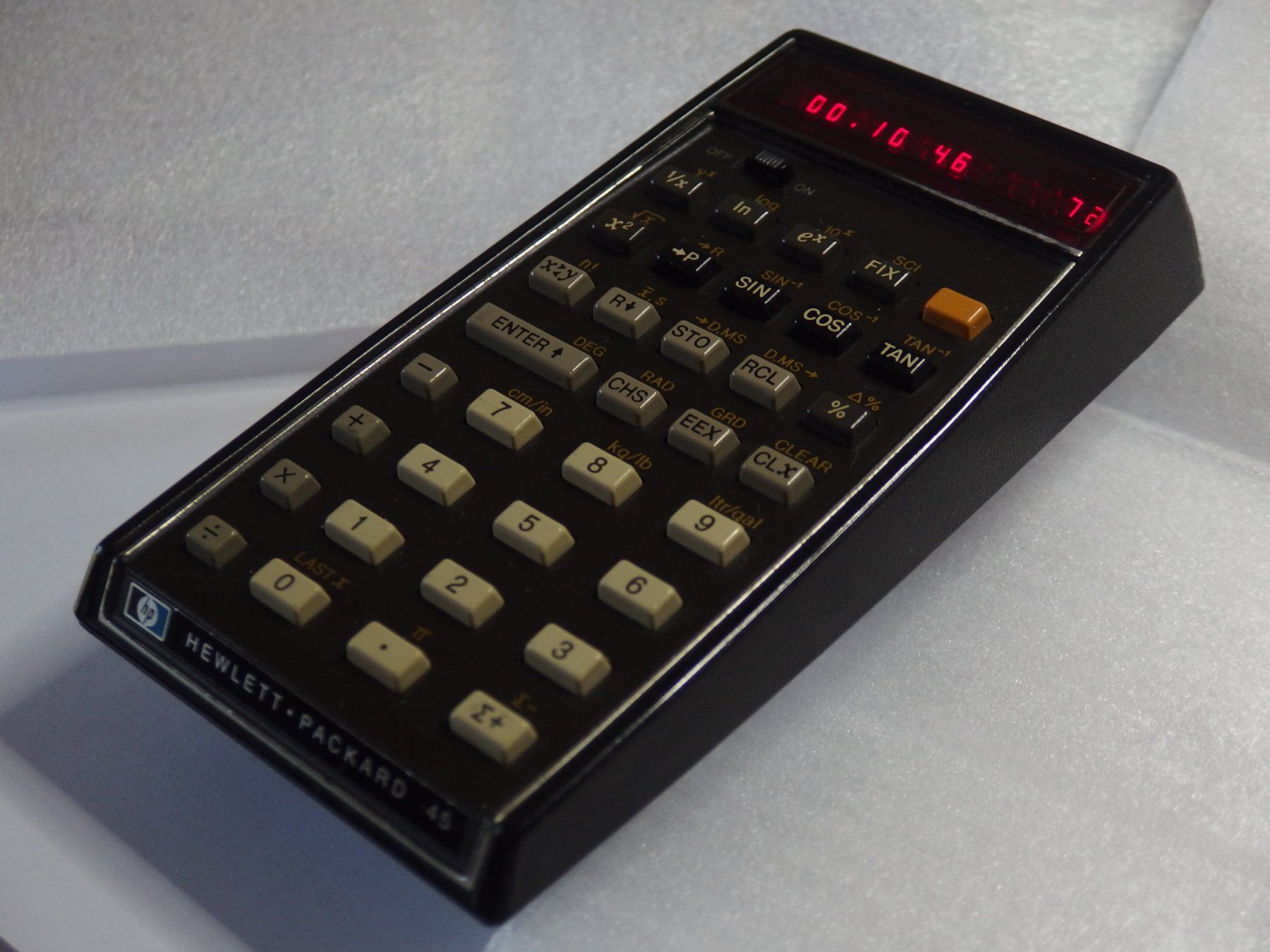 Hewlett Packard Calculatrices: Hewlett-Packard HP 45 – D'occasion à Gwatt (Thun) par Nocturnal_99 1