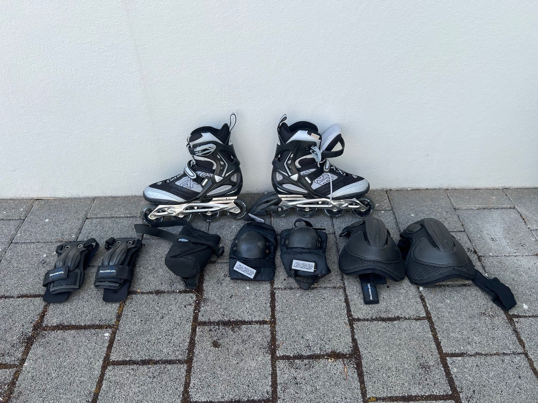K2 Patins à roul. & inline: Rollerblades mit Protektoren, wenig gebraucht – D'occasion à Bottmingen par dan_dv62