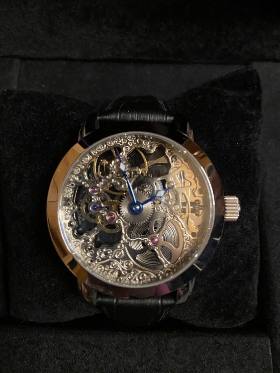 LOUIS XVI Versailles 2.0 Automatique 1920 - 43,5 mm - Montre pour homme - Étanche - Montre squelette - Bracelet argenté - Cadran noir - Montre automatique, argenté : LOUIS XVI