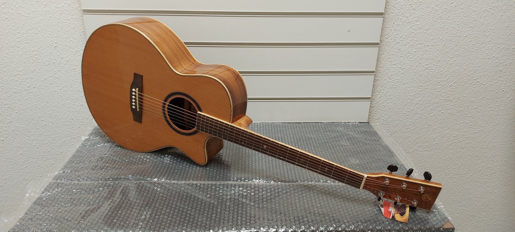 Strumenti musicali: Western-Akustisch gitarre grape W-MES 41A NA – Nuovo (secondo la descrizione) da Glattbrugg venduto da Swissmusik