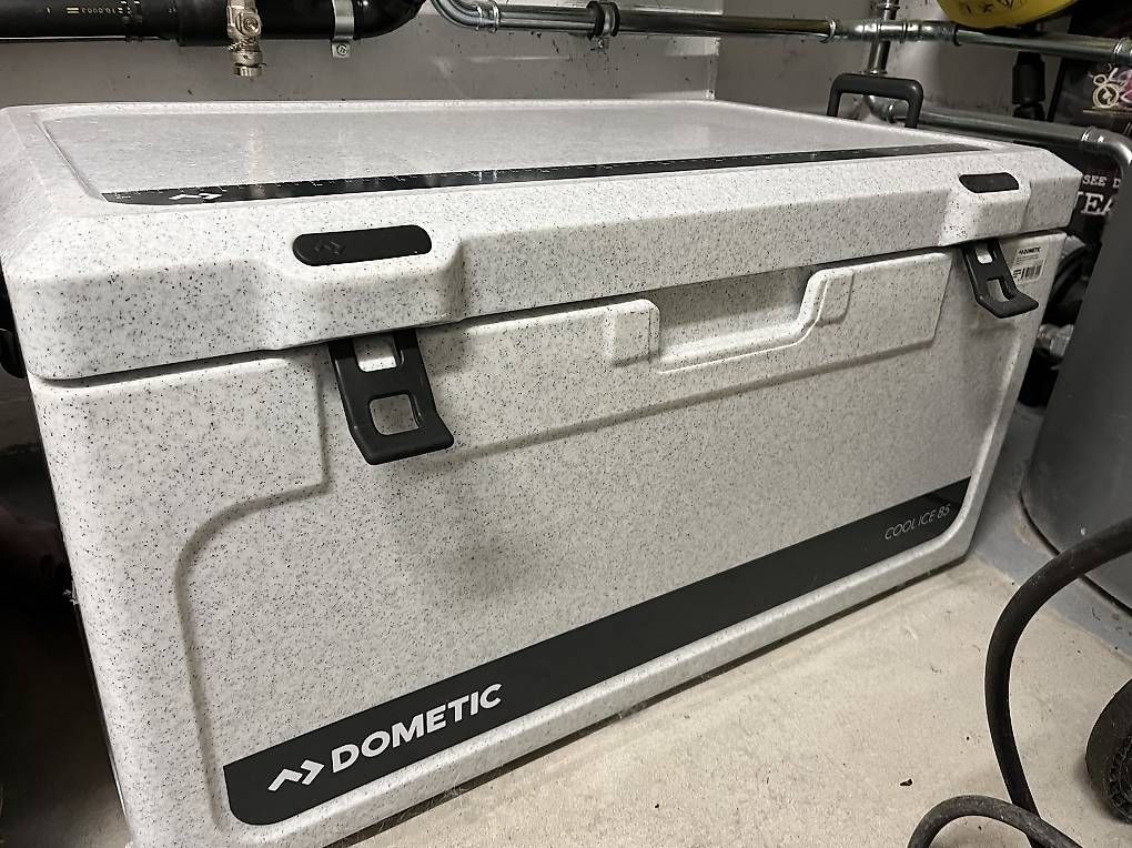 Frigoriferi & Refrigeratori: Dometic Coll ICE CI 85 Isolierbox 87 L – Usato da Zofingen venduto da Flo5