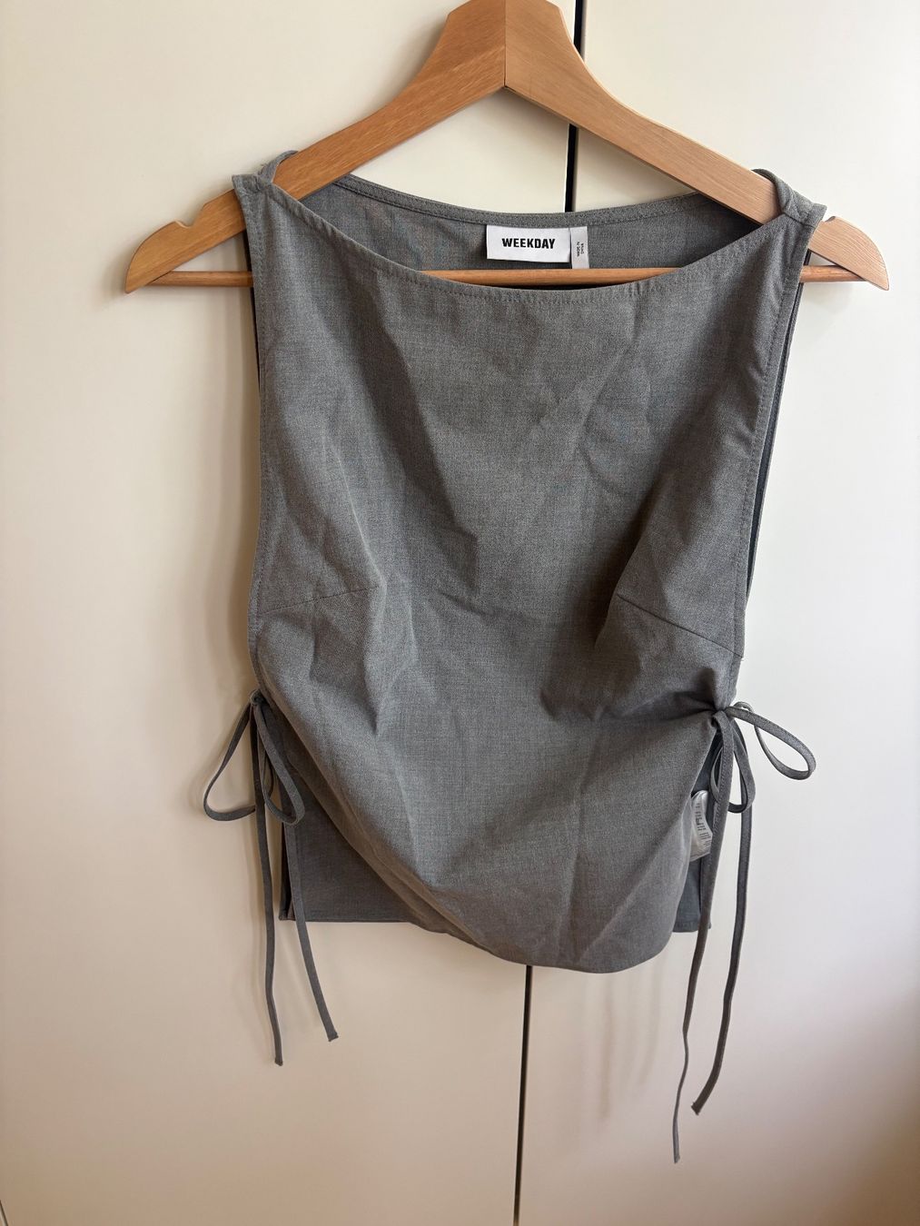 Weekday Top: Weekday tank top 38 – Usato da Zürich venduto da ritzo1