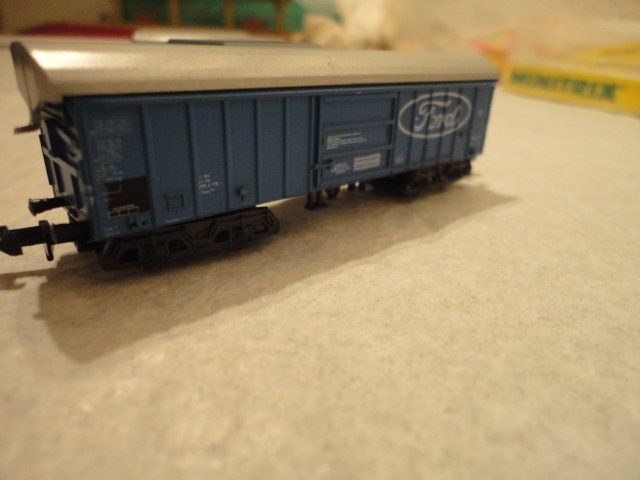 Trix Modellini di ferrovie: Minitrix 5 britische Güterwagen in Spur N – Usato da Wittenwil venduto da trixmartin 7