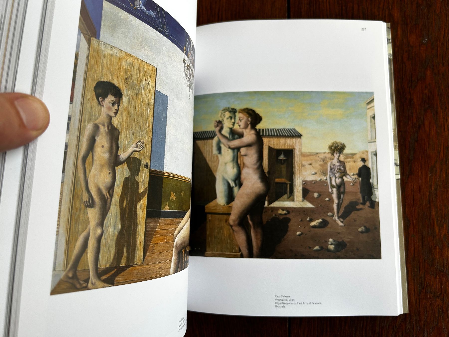 Libri: Surrealism in Paris – Usato da Basel venduto da Peter_schlemihl 7