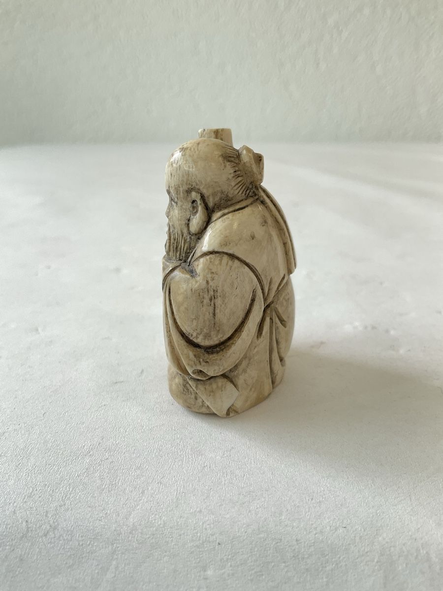 Statuette: Ancien netsuke sculpté  – Usato da Malleray venduto da Robot12 3