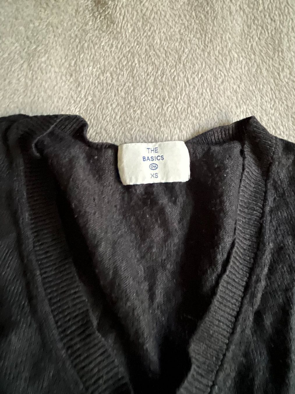 C&A Top: Pull C&A noir, Taille XS - Idéal pour la saison! – Usato da Sion venduto da Kitty_Kat 2