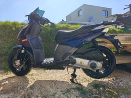 DERBI RAMBLA // APRILIA SPORTCITY // MAXI-SCOOTER 250 CCM