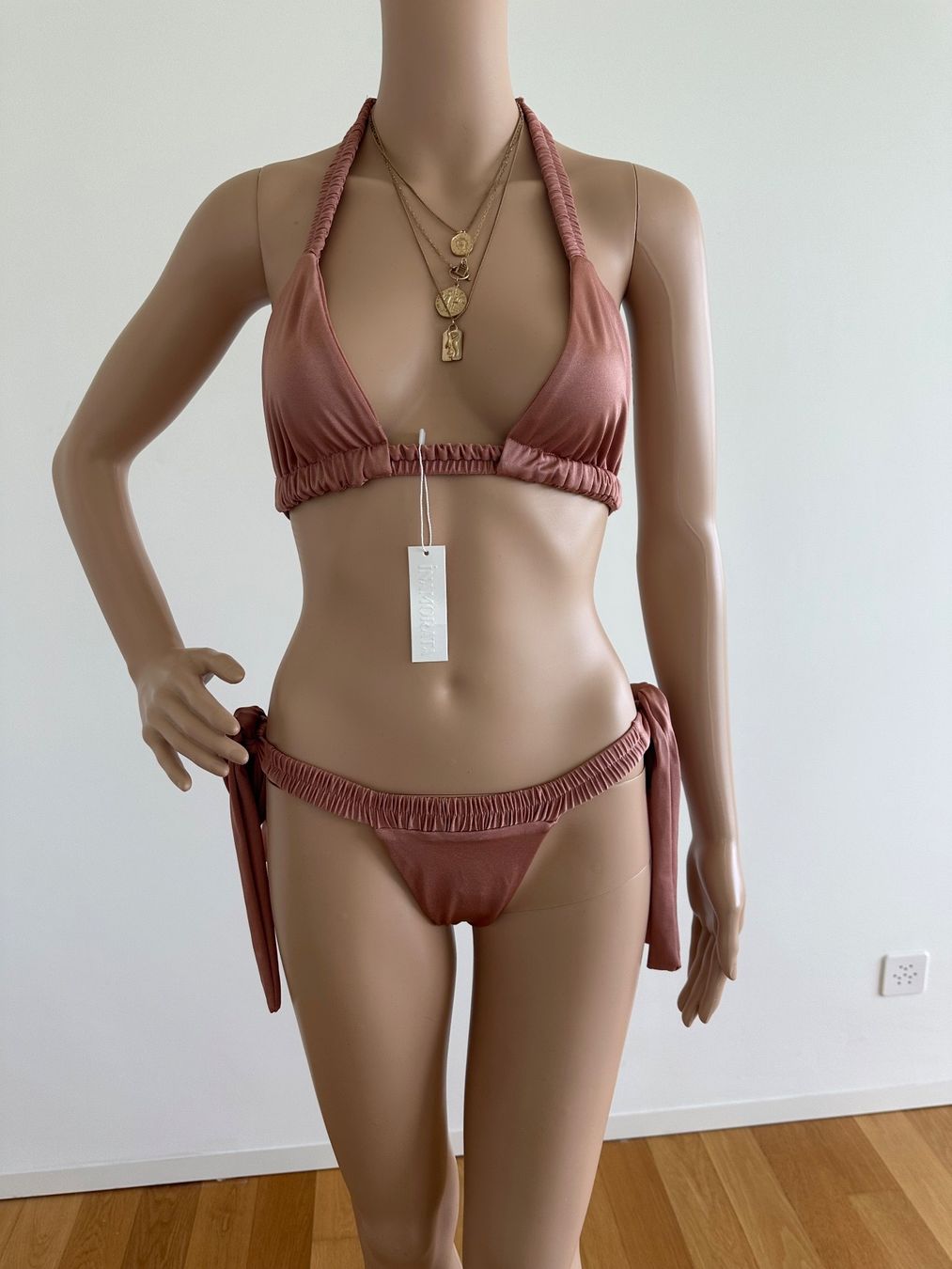 Costumi da bagno & Bikini: Bikini iNAMORATA (ungetragen) – Nuovo (secondo la descrizione) da Thalwil venduto da GerSutter