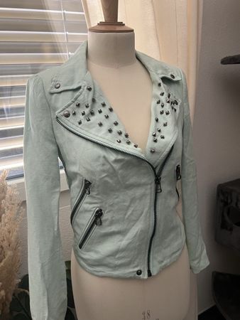 Veste perfecto Zara cloutée - Taille S -