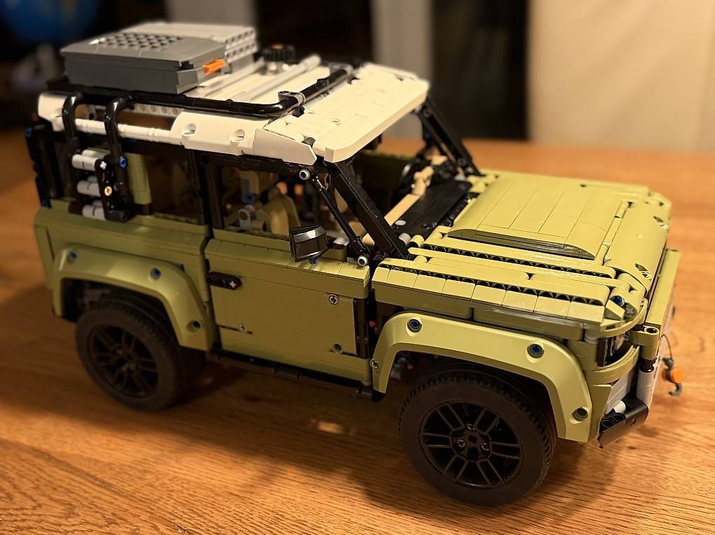 Lego Giocattoli: LEGO Technic 42110 Land Rover Defender – Usato da Fribourg venduto da rpo_mh6j