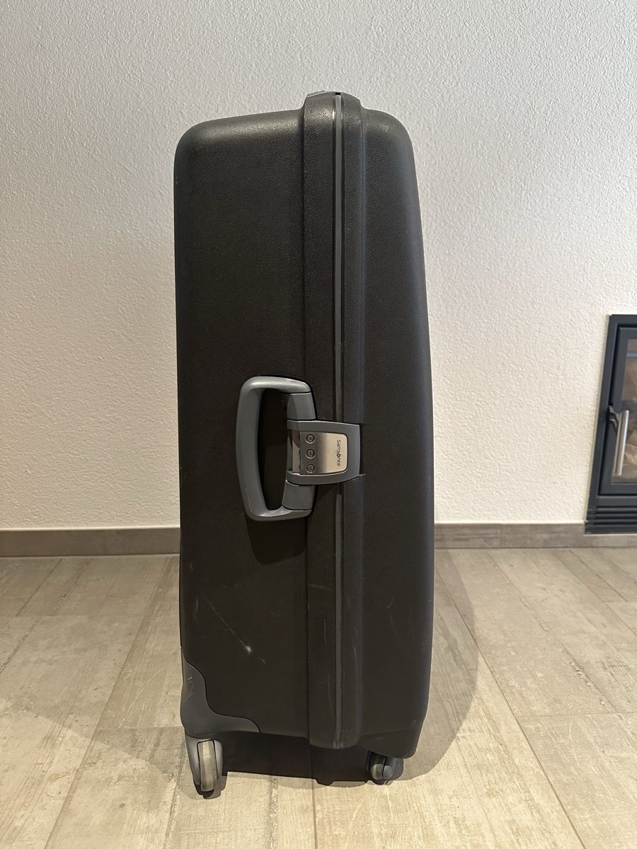 Samsonite Reisekoffer: Grosse Samsonite Koffer 82cm – Gebraucht aus Niederwangen BE von 08_Diva 3