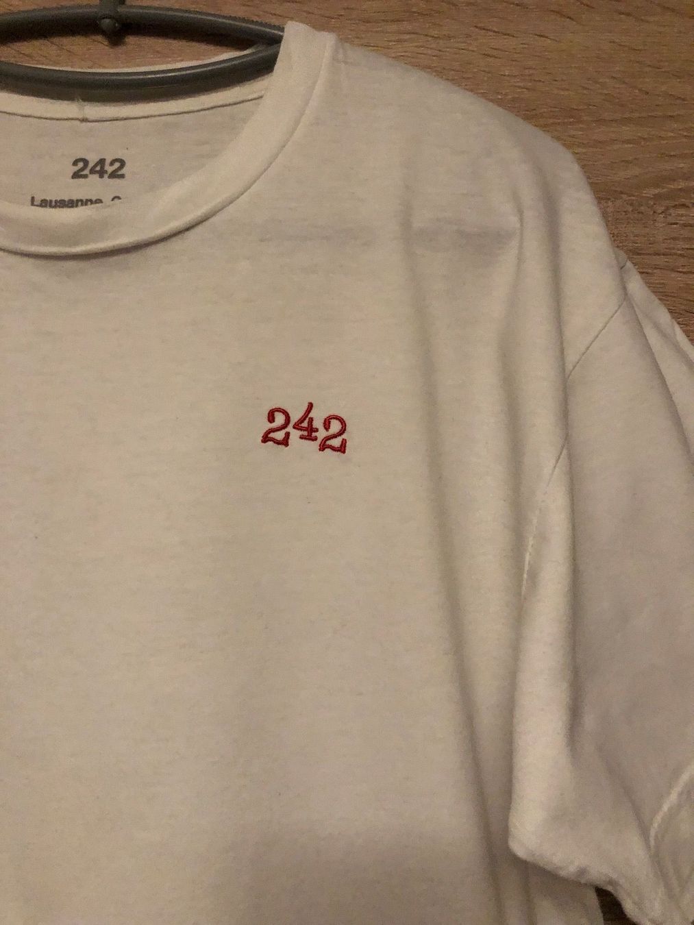 T-shirt: T-shirt 242 – Usato da Lausanne venduto da naranjo 1