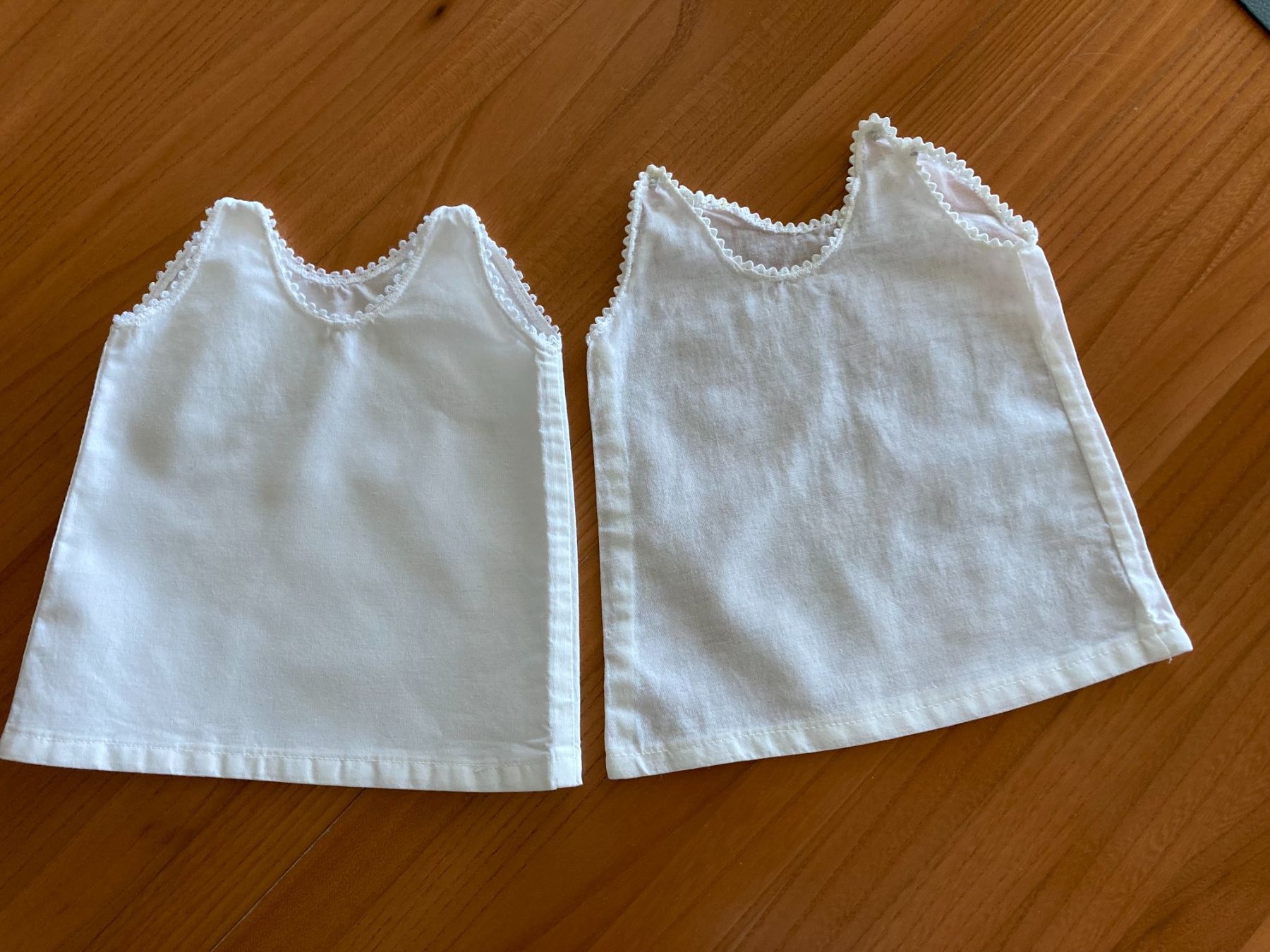 Poupées: Puppenkleid – Neuf (Voir description) à Küttigen par mei_9b6w 3
