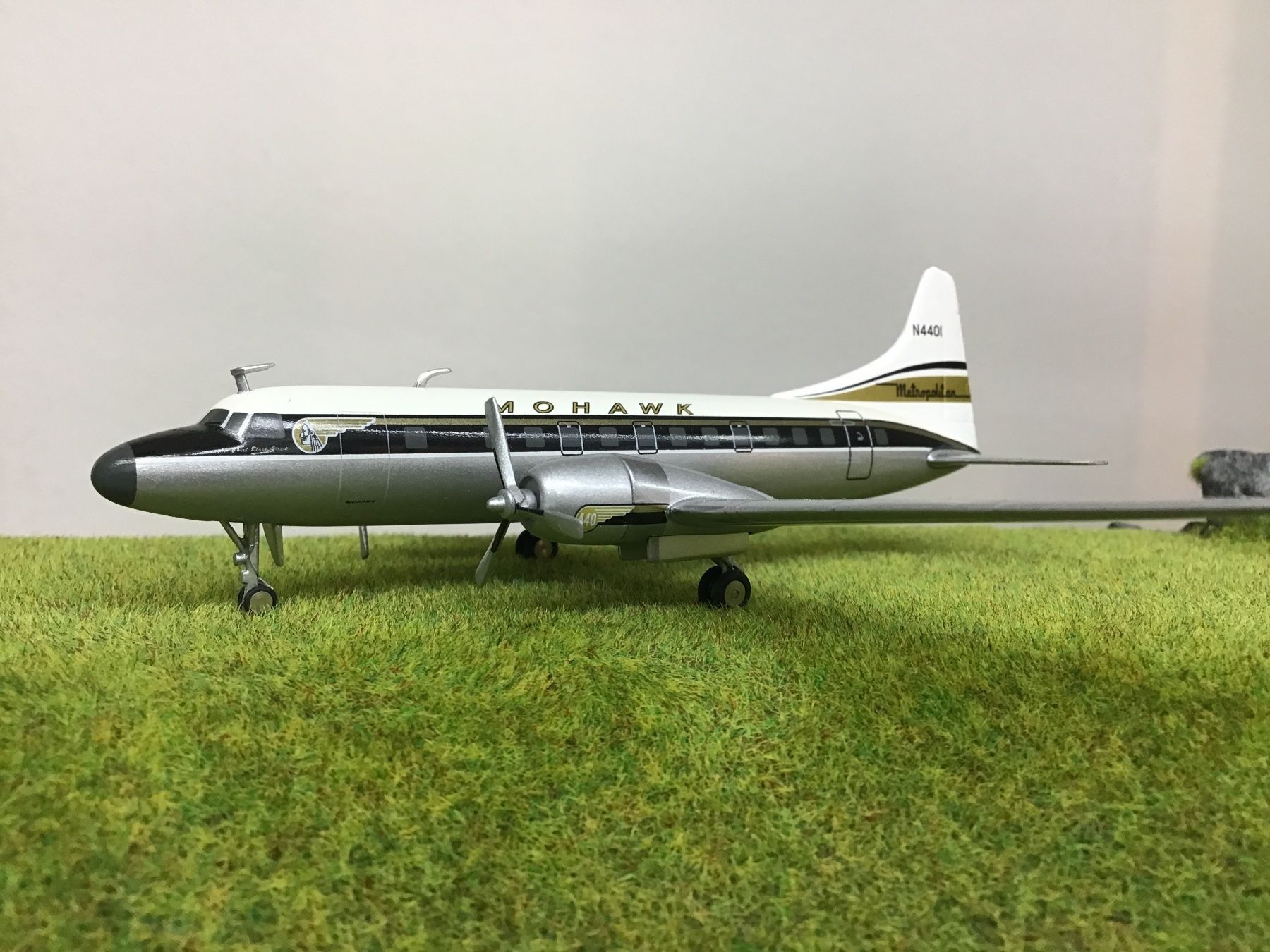 Kit di modellismo & Modellini statici: Modellflugzeug Convair 240 Mohawk N4401 - 1:200 – Nuovo (secondo la descrizione) da Männedorf venduto da Spezial-Modelle