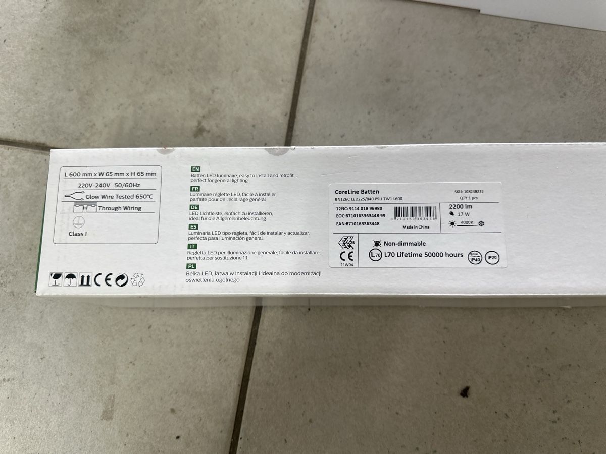 Philips CoreLine Batten LED Leuchte 600mm 17W 2200lm neu (Neuf avec ...