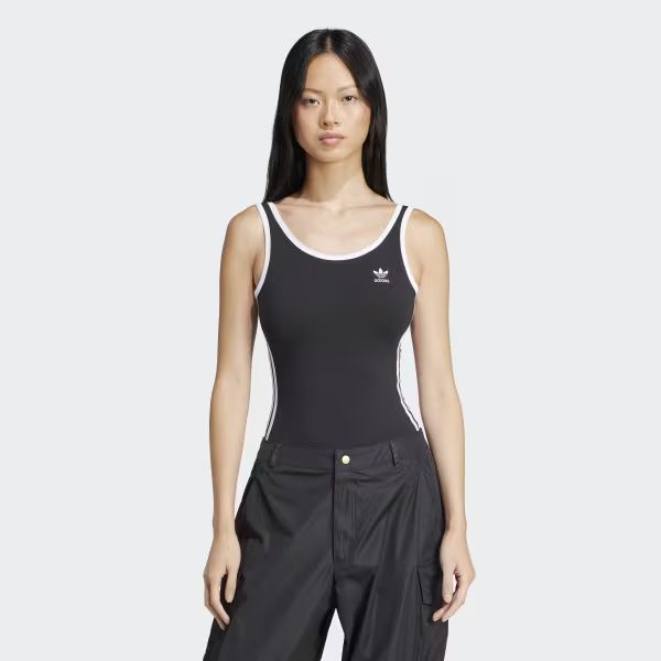 Adidas Tops: Adidas Bodysuit - Black & White - Size S☀️ – D'occasion à solothurn par mil_ja.t 2