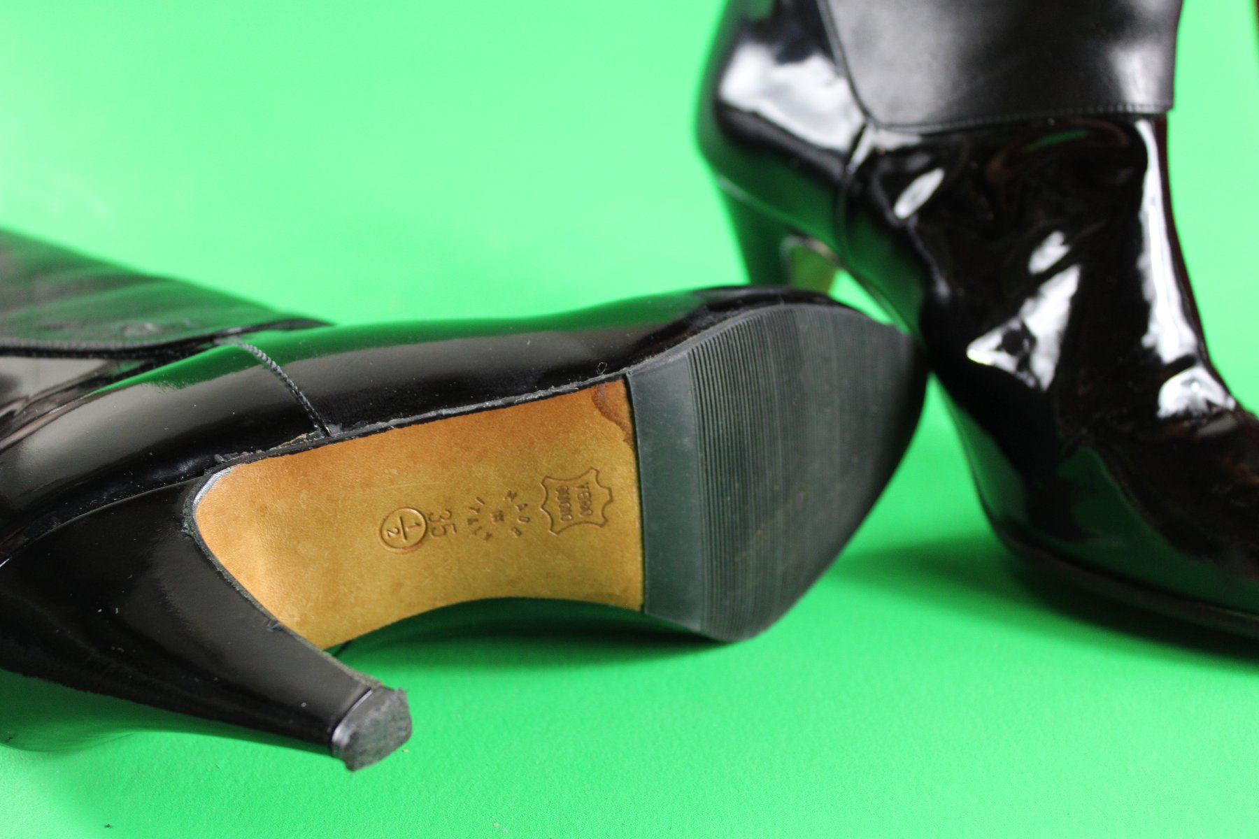 Damenschuhe: 35  1/2  --  Lackstiefel – Gebraucht aus Wichtrach von NBischoff 2