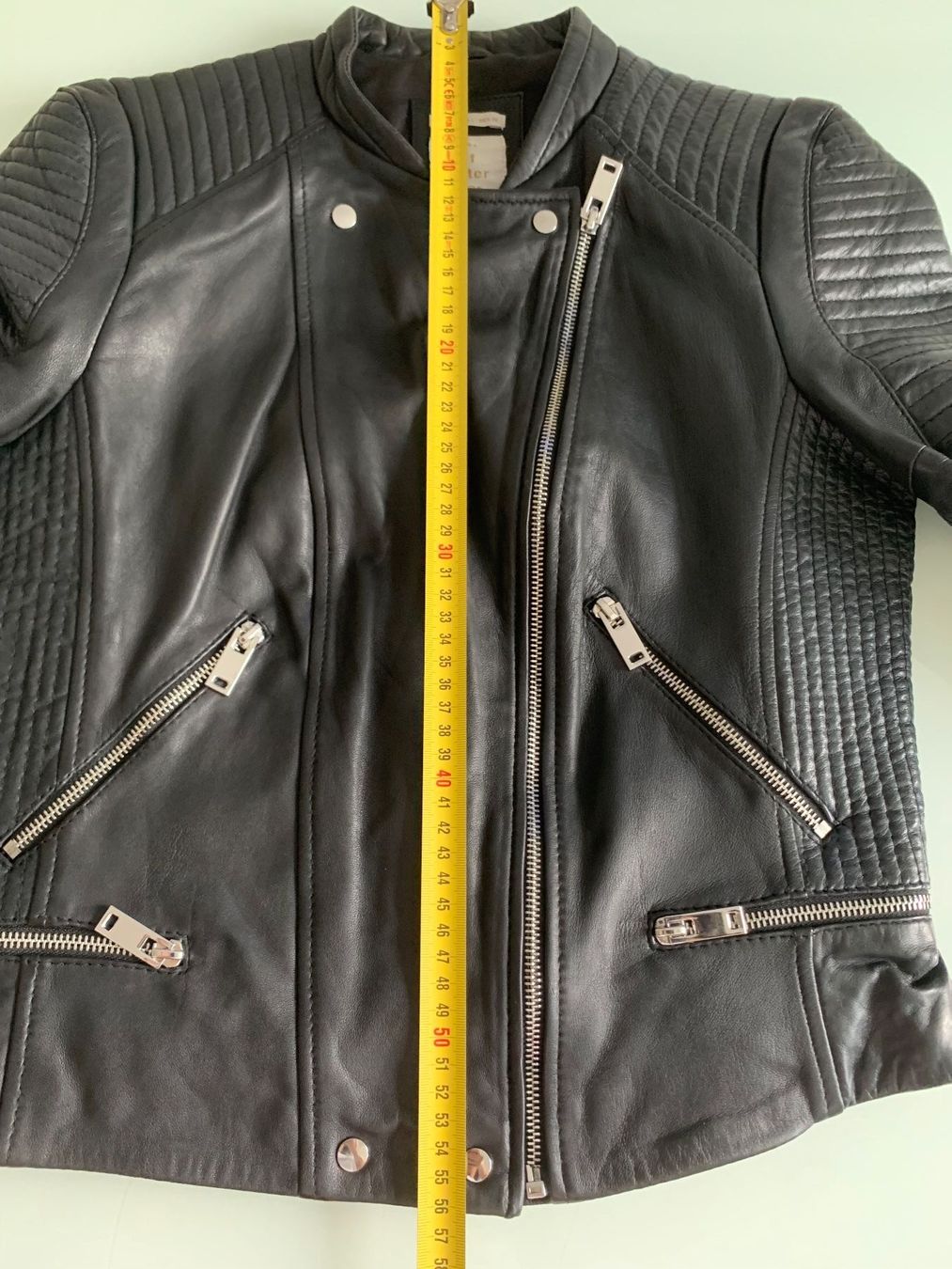 Zara Giacche: Sexy   BIKERJACKE ECHT LEDER – Usato da Adliswil venduto da Majeska 6