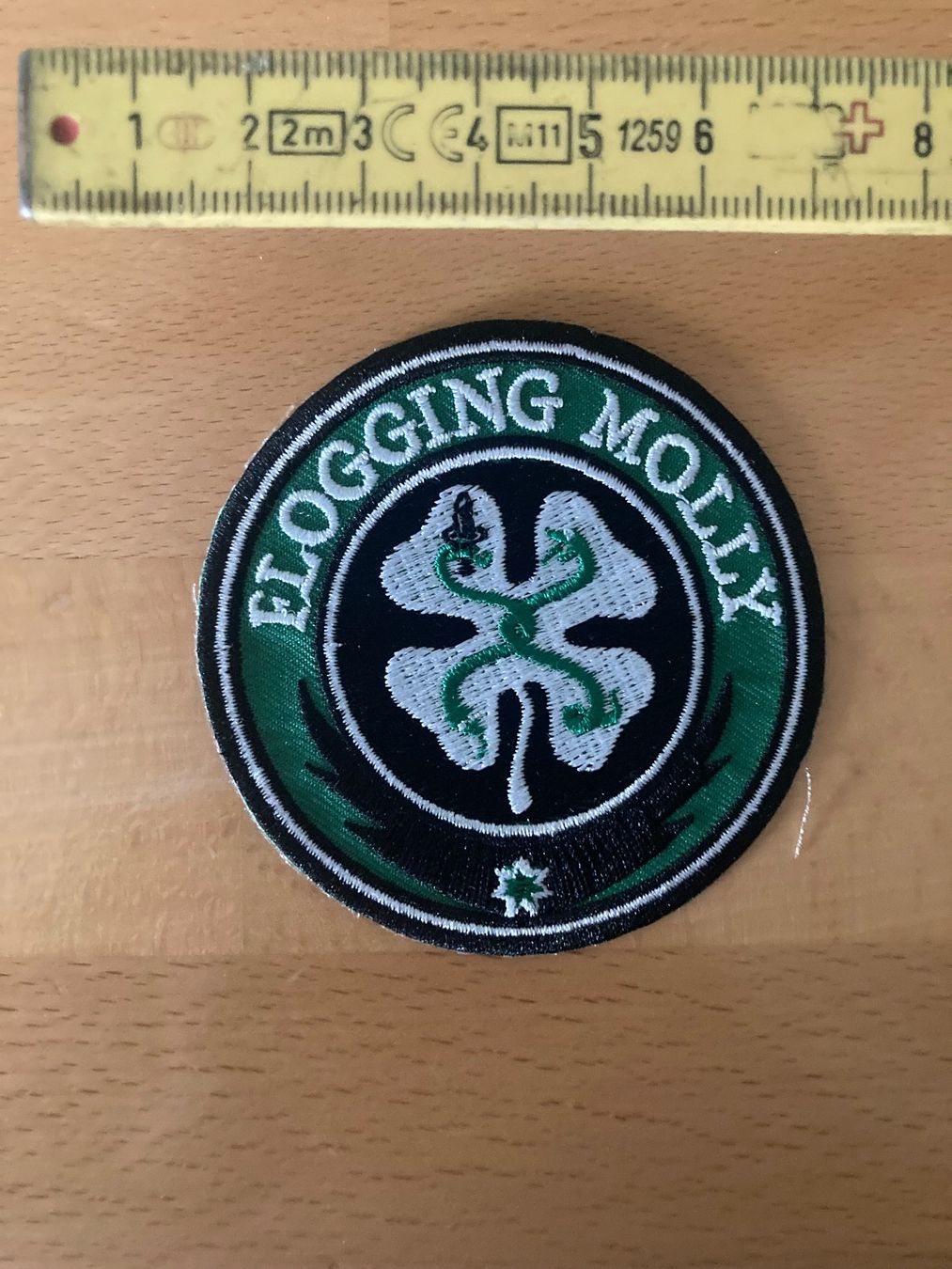 Patches: Flogging Molly - Patch Aufnäher Metal Rock Band – Neu (gemäss Beschreibung) aus Horn von abutre72