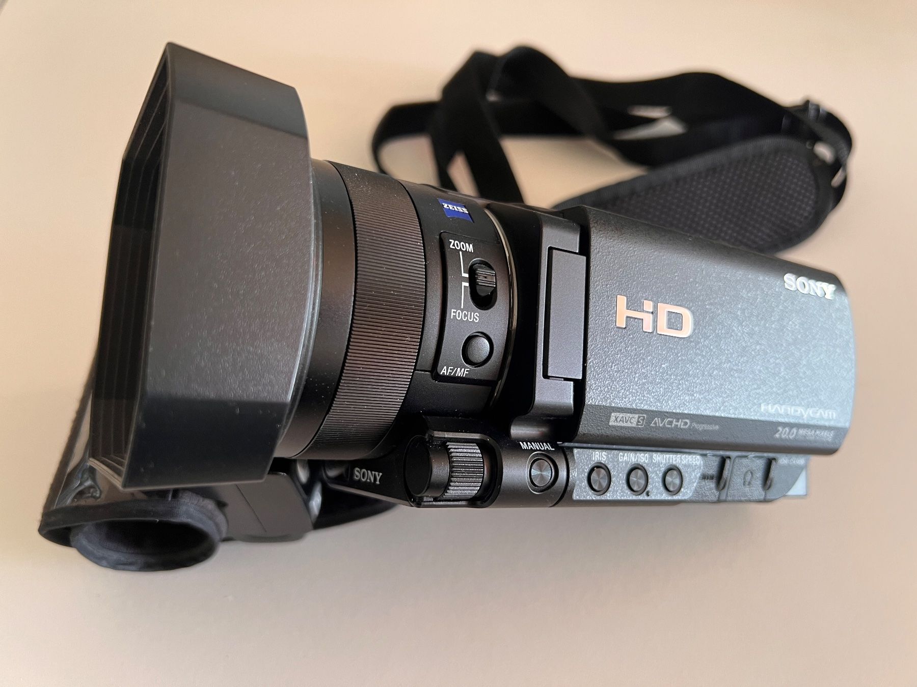 Sony Videocamere: HDR-CX900E SONY HD Camcorder – Usato da Oberrohrdorf venduto da 6473peter