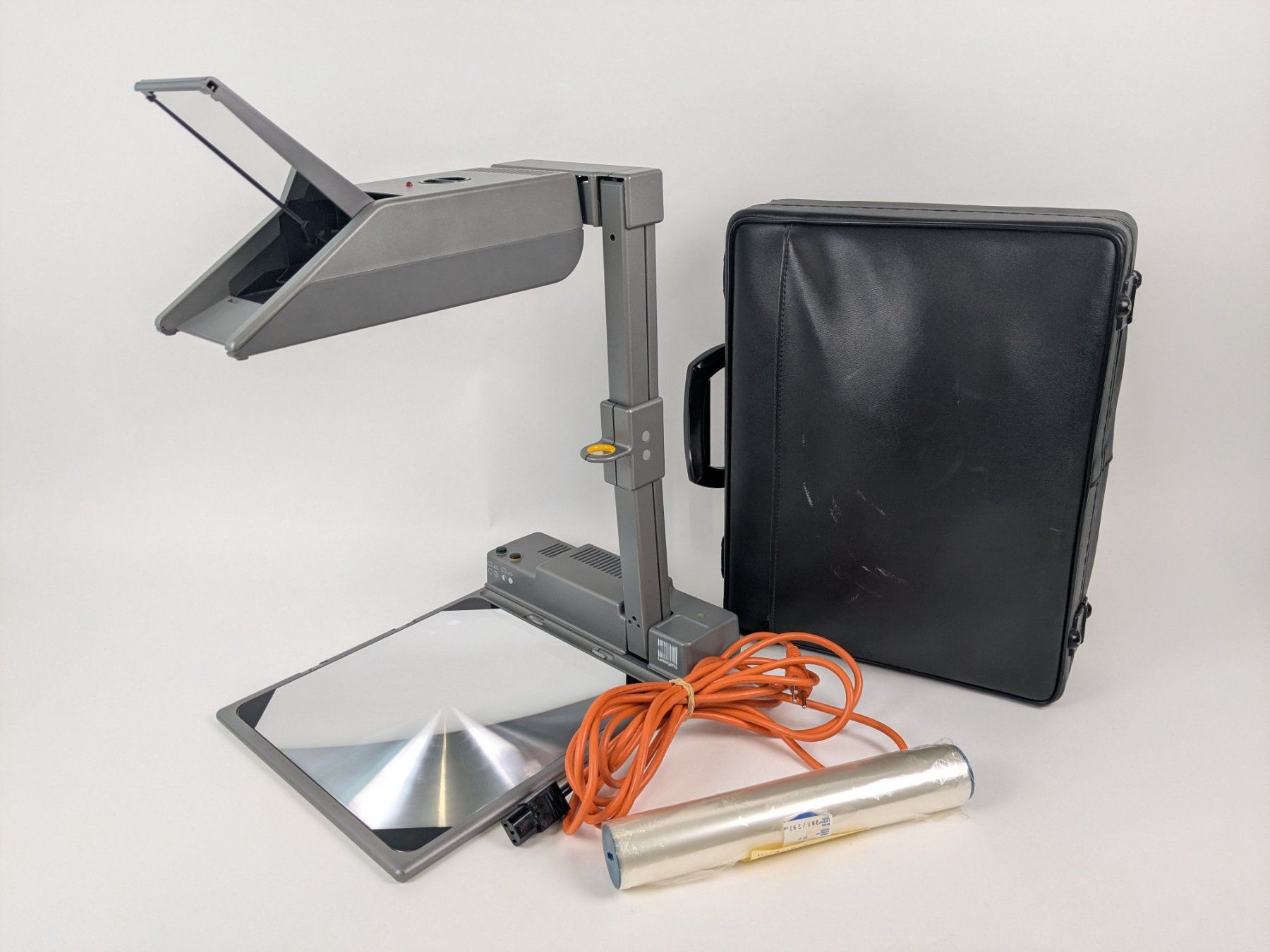 Videoprojektoren: LIESEGANG Trainer Portable E Hellraumprojektor – Gebraucht aus Dintikon von Restwert_Dintikon