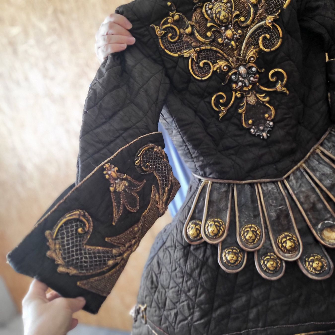 Costumi: Barockopernkostüm braun – Usato da meisterschwanden venduto da ursm03 4