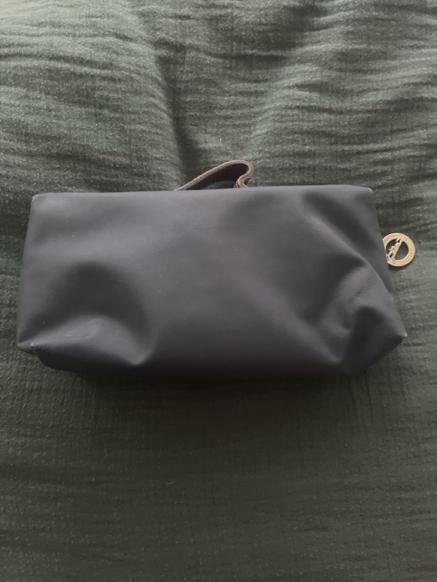Trousses de maquillage: Longechamp Necessaire – D'occasion à Birsfelden par r_f_y7ry 1