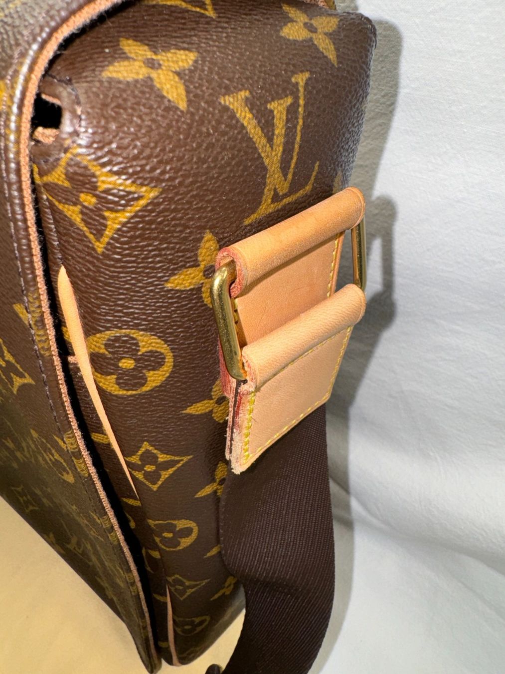 Louis Vuitton Taschen: Louis Vuitton Abbesses (Messenger Bag) – Gebraucht aus Altdorf UR von enr_pqr6 4