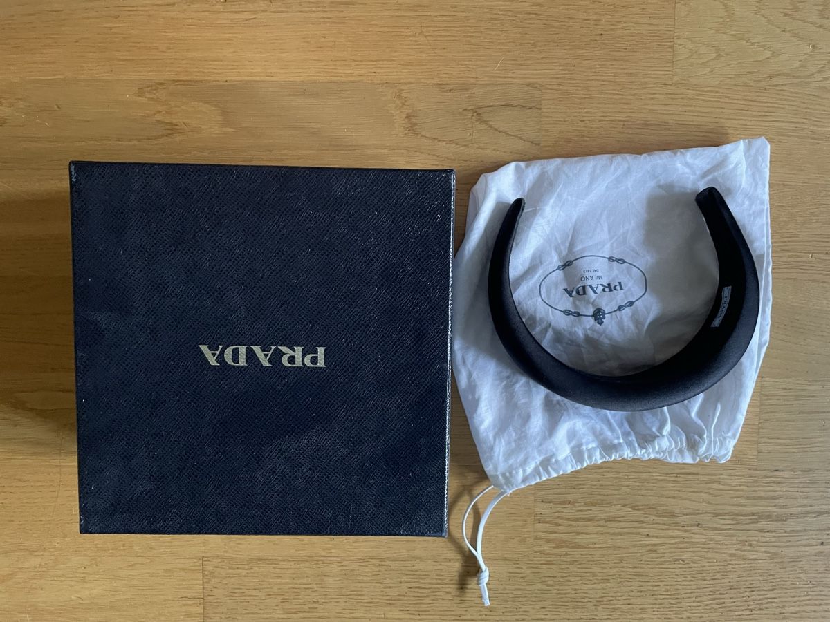 Prada Haarschmuck: Prada Headband  – Gebraucht aus zürich von Ildiavolovesteprada