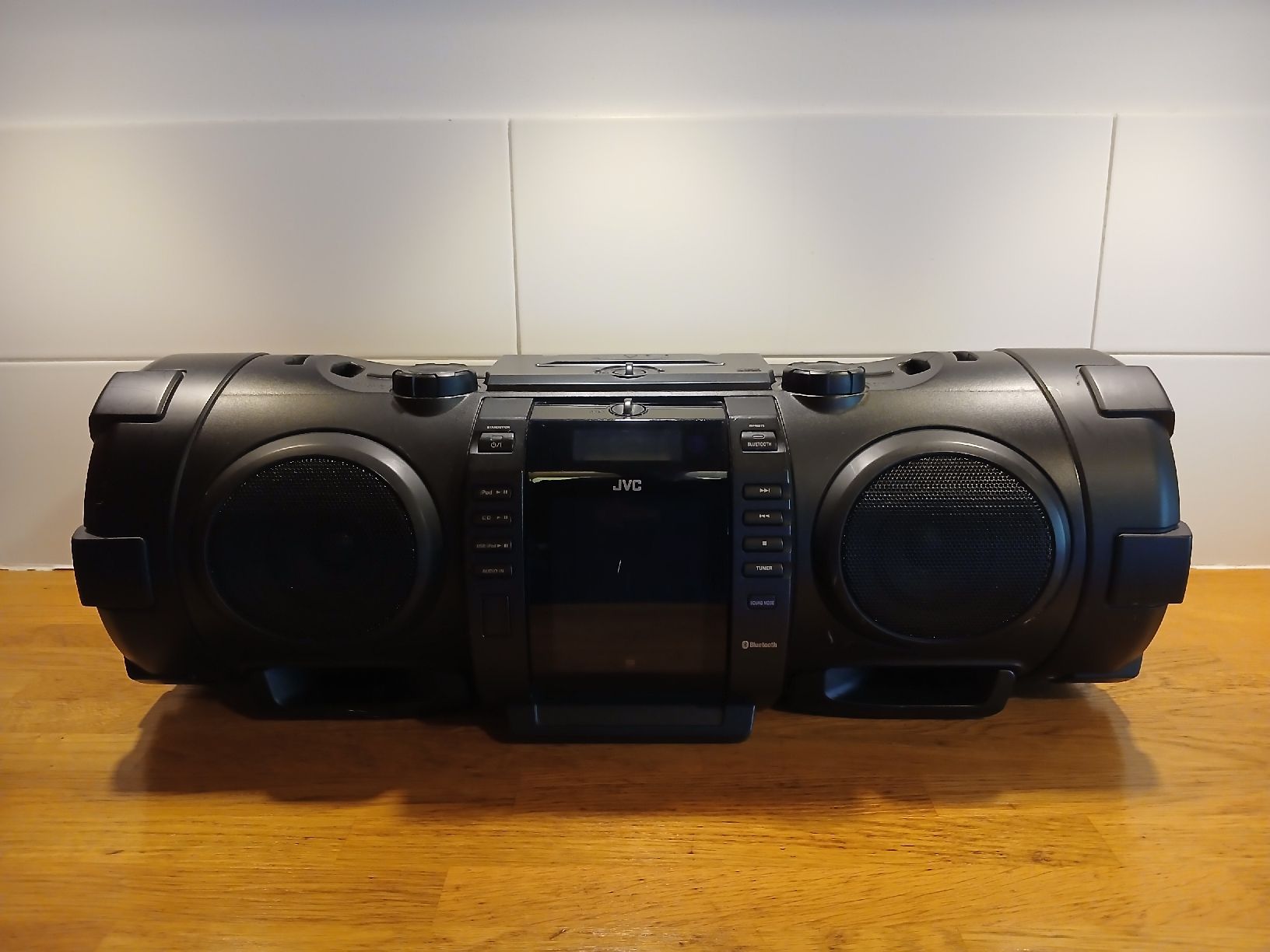 JVC Radio: Ghettoblaster JVC RV-NB75B – Usato da Reutigen venduto da CorinaAeschlimann