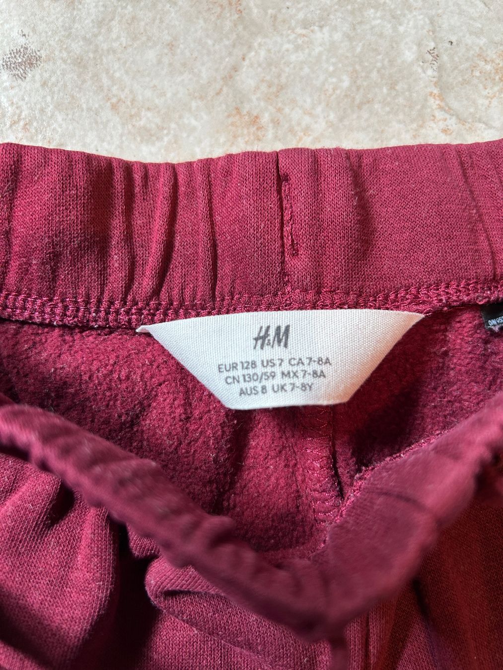 Pantaloni: Trainerhosen, 2 Stk., Gr. 128 – Usato da Reichenburg venduto da nanuk015 1