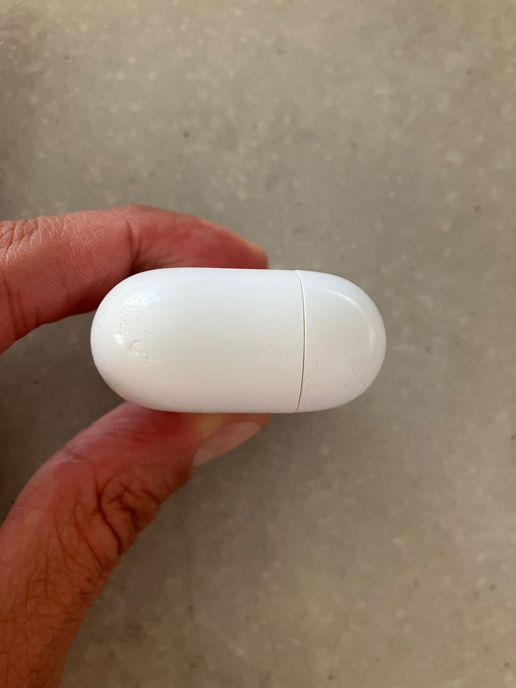 Apple Cuffie: Apple AirPods Pro 1 Charging Case – Usato da Lausanne venduto da mr.v 8