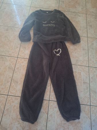 Tenue d intérieur 2 pièces taille S matière douce
